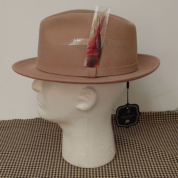 MEN'S MONTIQUE TAN 100% WOOL FELT 2 1/4" BRIM FEDORA HAT. H62 - Picture 2 of 8